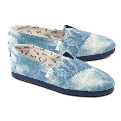 Pair of PAEZ espadrille slip-on shoes for women in washed denim fabric with navy blue soles, displayed from multiple angles.